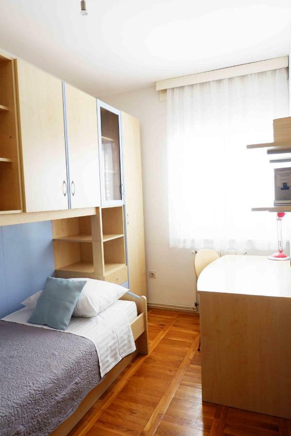 Apartment Ponos Krk Town Luaran gambar