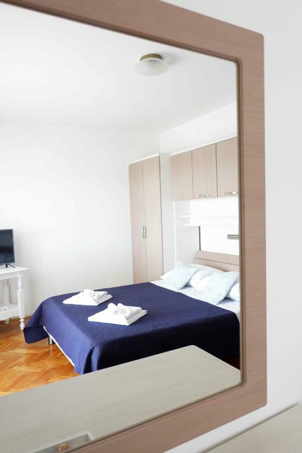 Apartment Ponos Krk Town Luaran gambar