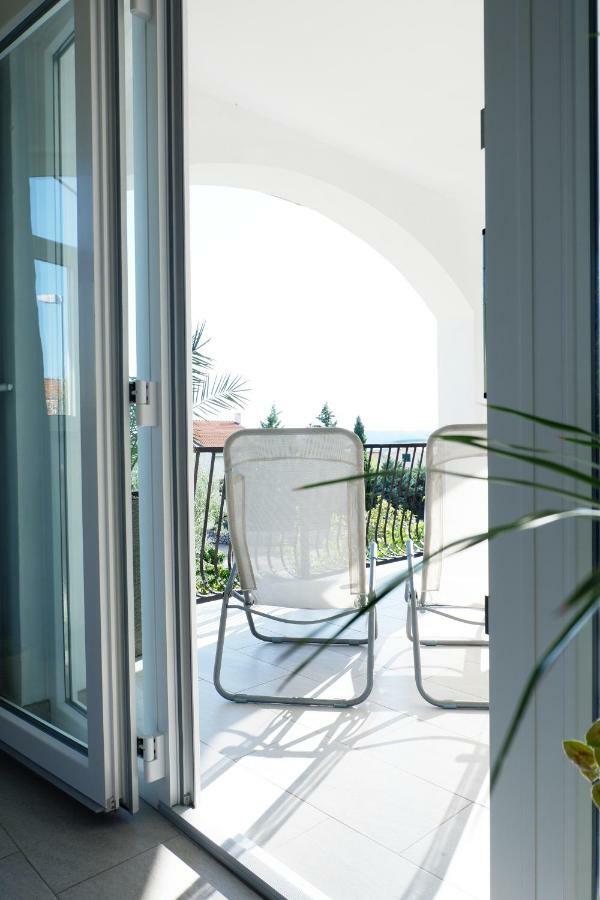 Apartment Ponos Krk Town Luaran gambar
