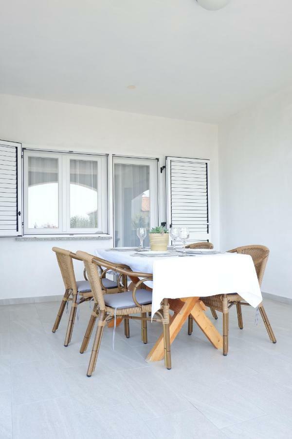 Apartment Ponos Krk Town Luaran gambar